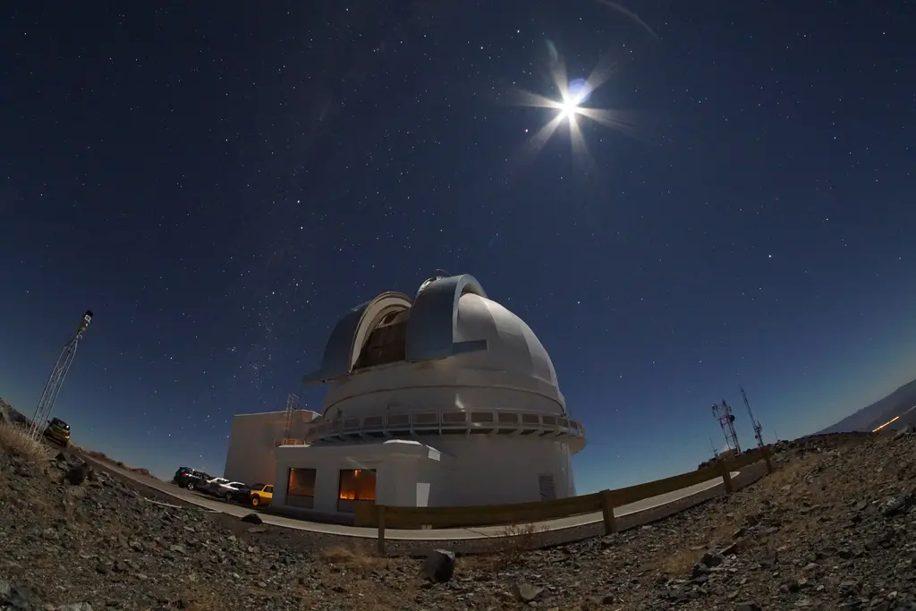 Du Pont telescope at Las Campanas Observatory 